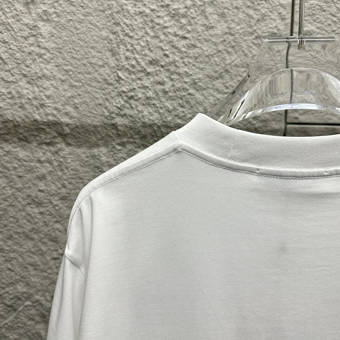 Moncle* *2025 New Arrival Classic T Same Style ：Black White Size： S （90-130 ） M （120-150 ） L （140-165 ） XL （160-180 ） XXL （180-210 ）
